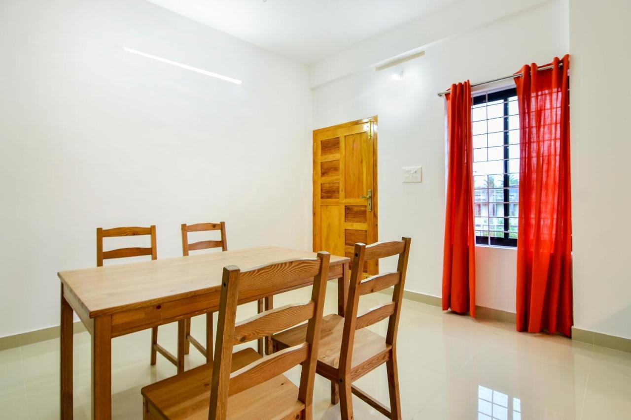 Oyo Home 81801 Akash Villa Trippapur Zewnętrze zdjęcie