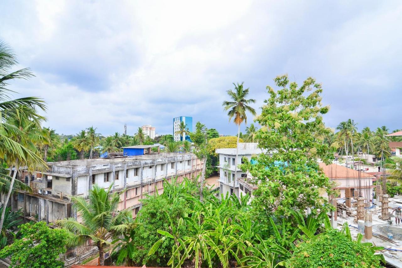 Oyo Home 81801 Akash Villa Trippapur Zewnętrze zdjęcie