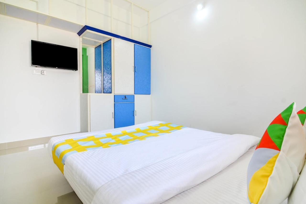 Oyo Home 81801 Akash Villa Trippapur Zewnętrze zdjęcie