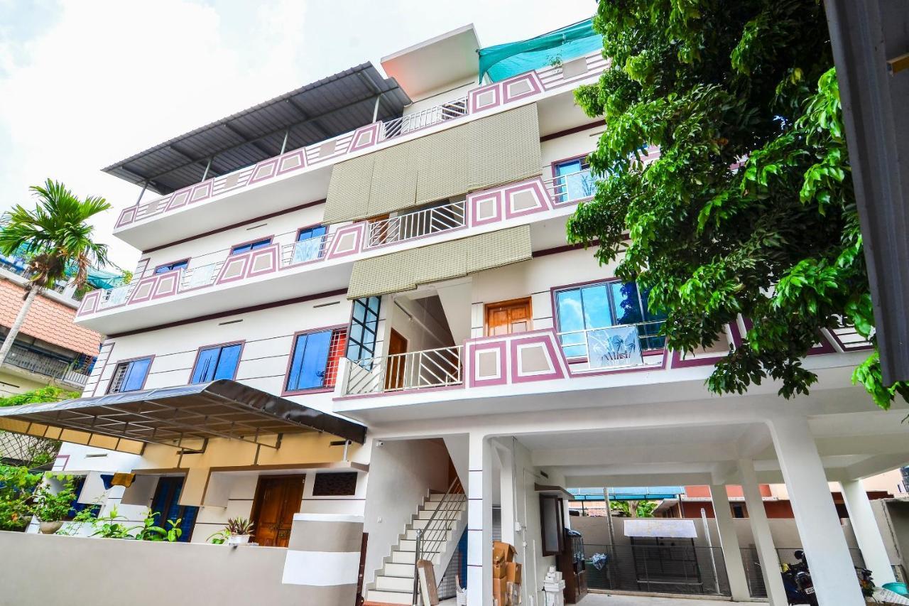 Oyo Home 81801 Akash Villa Trippapur Zewnętrze zdjęcie