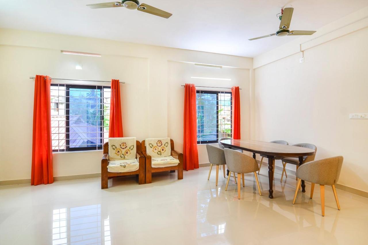 Oyo Home 81801 Akash Villa Trippapur Zewnętrze zdjęcie